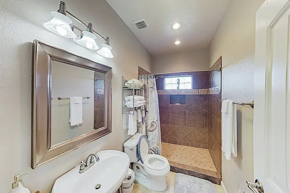 New Listing! Family-friendly Gem - Walk To Beach! 2 Bedroom Home