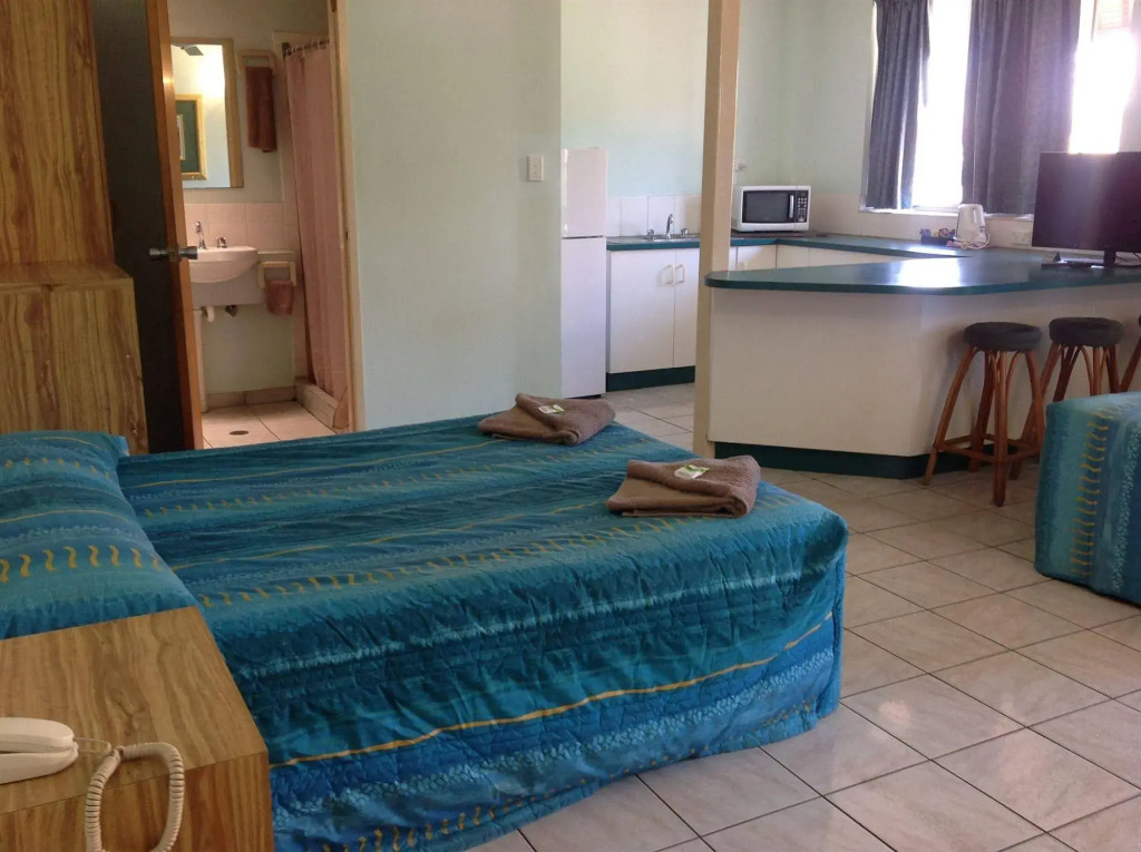 Palms Motel