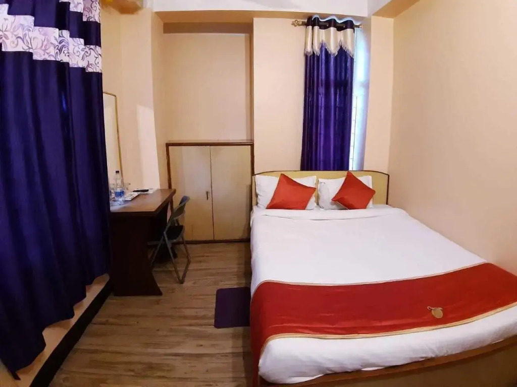 OYO 7359 Hotel Rhino