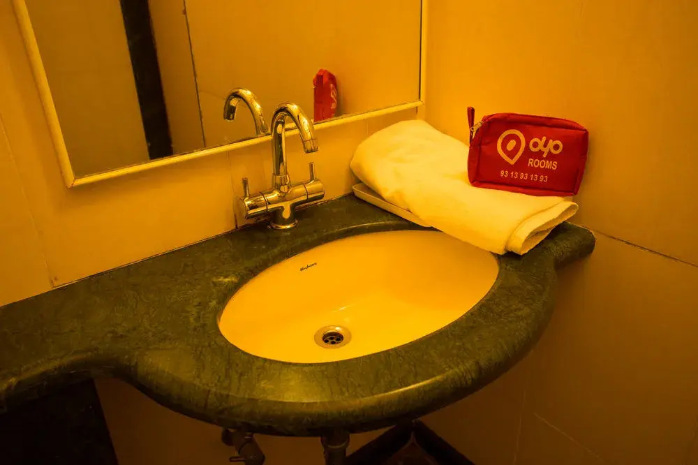 OYO 428 Hotel Sudarshan