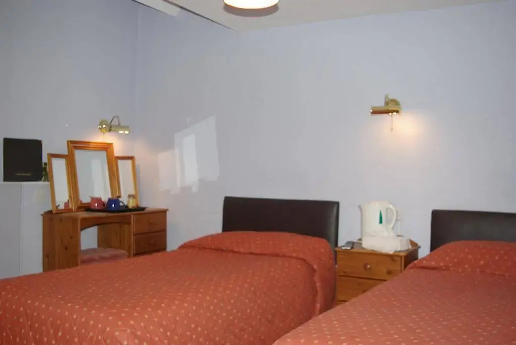 Menai Bank Hotel