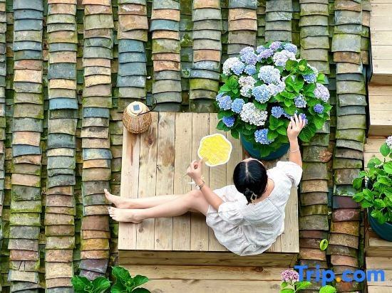 Go to see the mountain dwellers (Longji Jinkeng terraced shop)