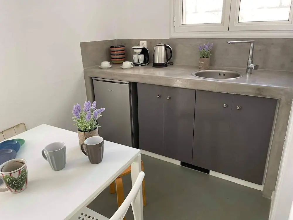 Sabbia Apartments 100m from Perissa Beach