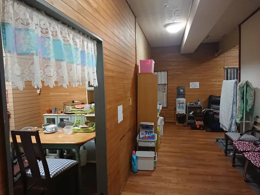 Ishigakijima Sunflower House - Hostel