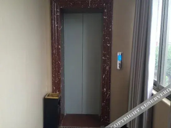 7tiandi Business Hotel (Zhengzhou Dianzi Xinxi Zhiye Jishu Xueyuan Zhongmu Station)