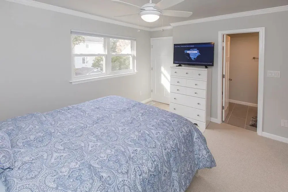 A Southern Comfort Cottage 3 Bedrooms 2.5 Bathrooms Cottage