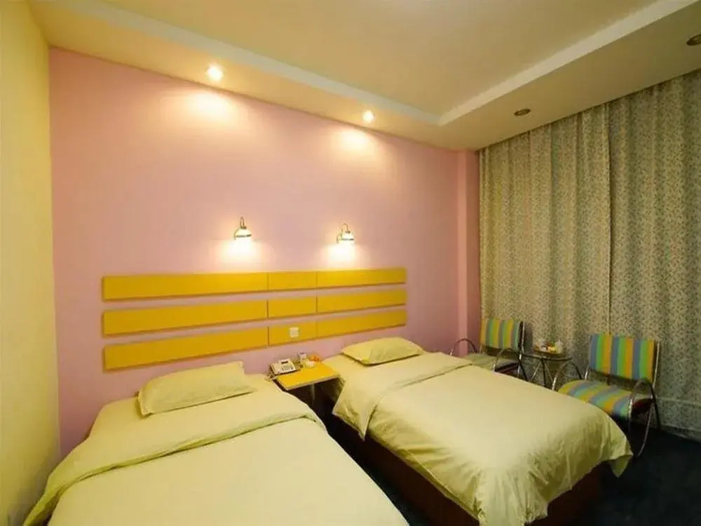 Luke Hotel