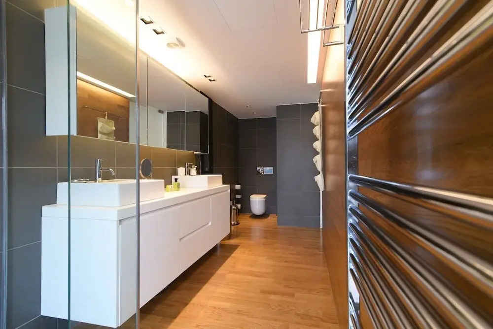 180m² homm Newly Renovated Luxurious Penthouse