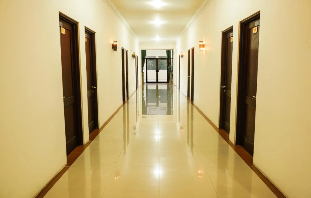 Namira Hotel Syariah by OYO Rooms