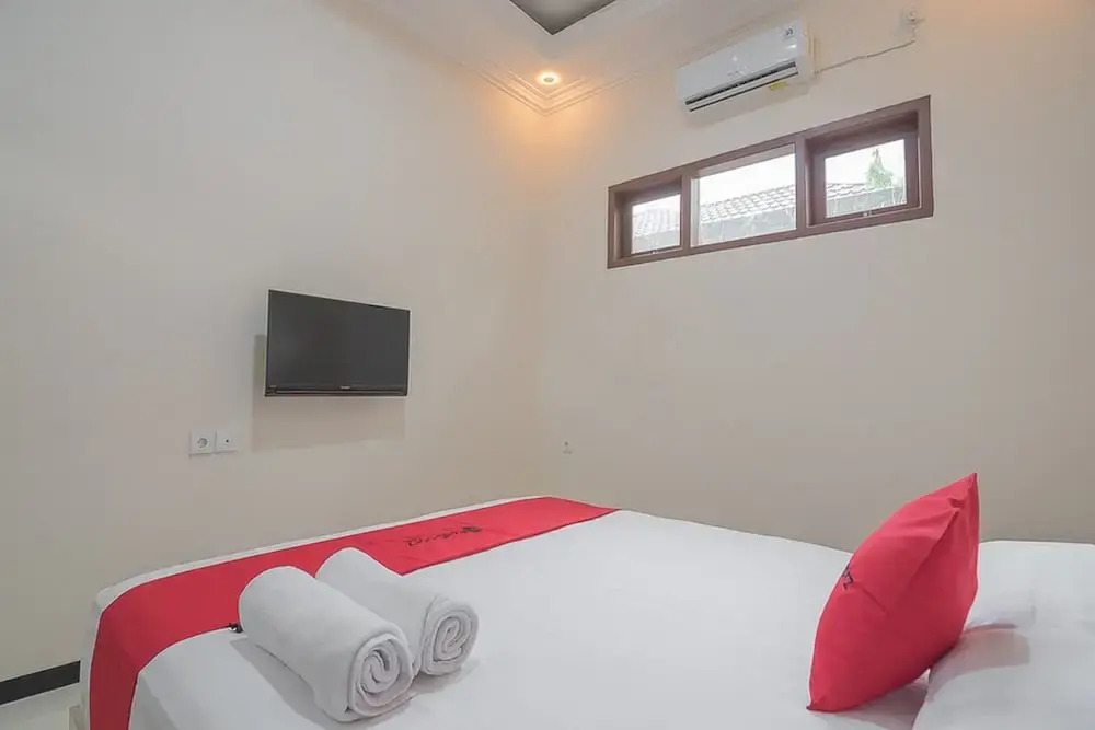 RedDoorz Syariah near Jalan Panglima Batur Banjarbaru