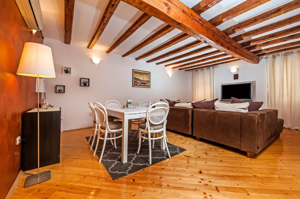 Apartment Marconi