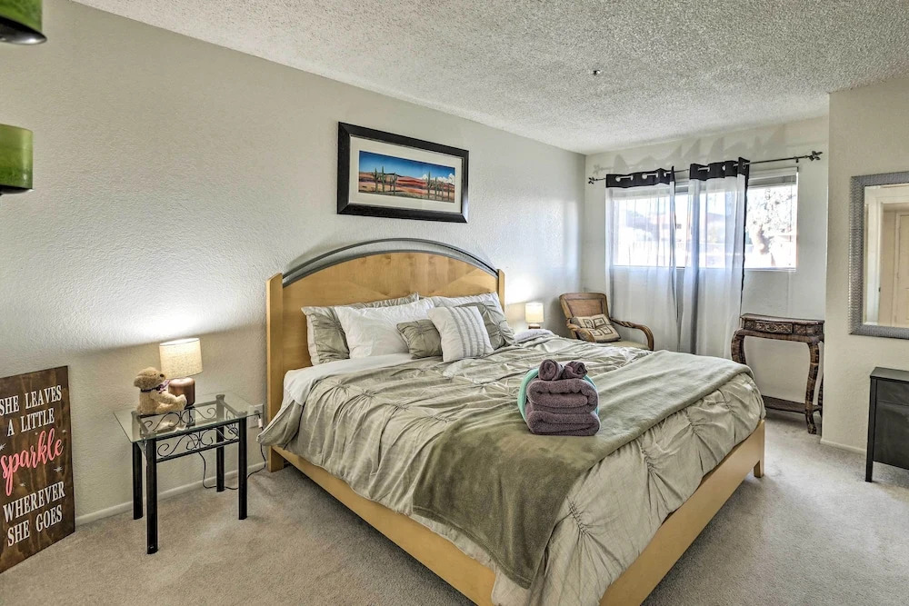 Scottsdale Condo w/ Pool & Hot Tub Access!