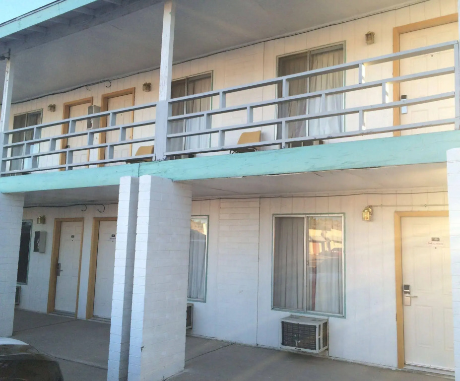 Economy Inn Motel