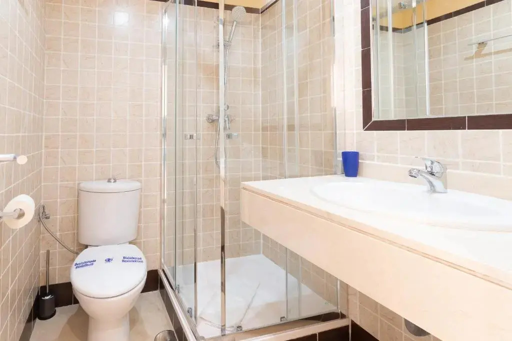 2247-Duplex 3 Bedrooms with 2 Terraces