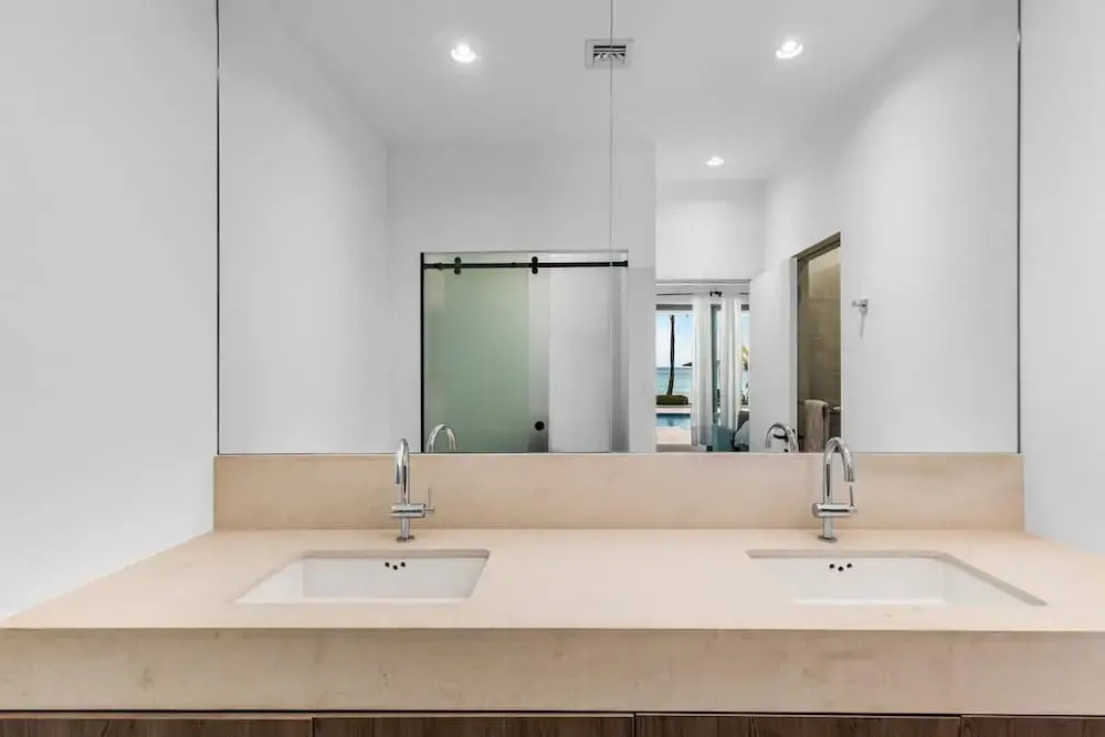 Newly Renovated Notos Cove Villa Property