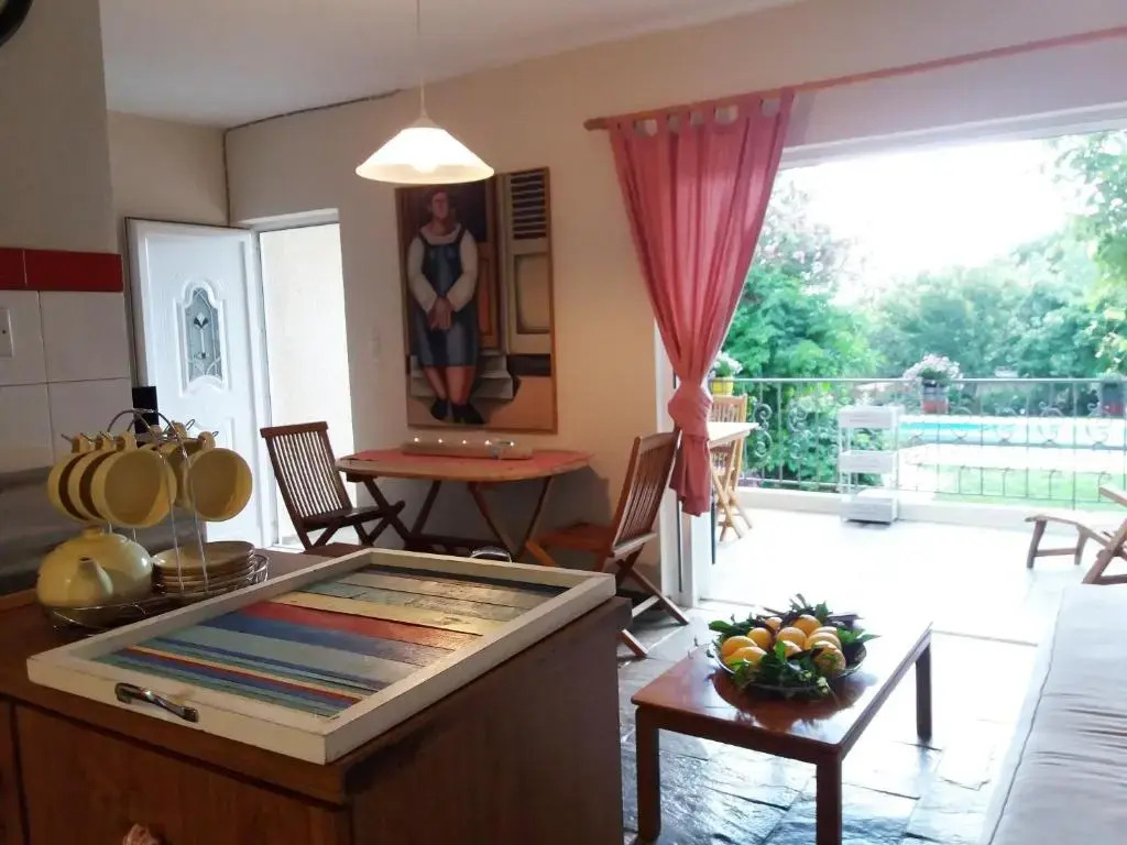 Villa Alkyon - Dreamy 3BR, Pool & BBQ next to Varnavas Beach