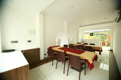 Silver Storm Resort Athirappilly