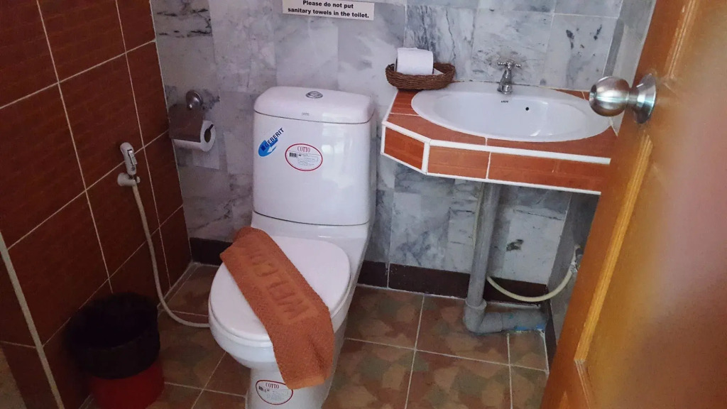 Coconut House Chaweng - Hostel