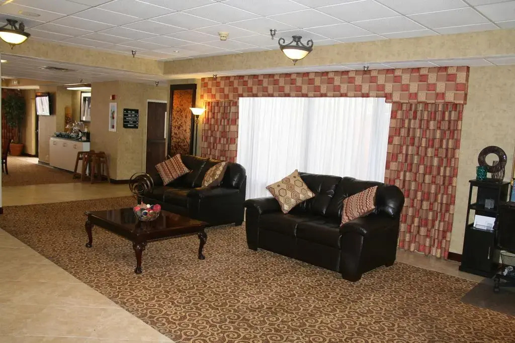 Rome Inn & Suites
