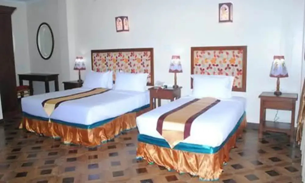 Royal Lotus Hotel