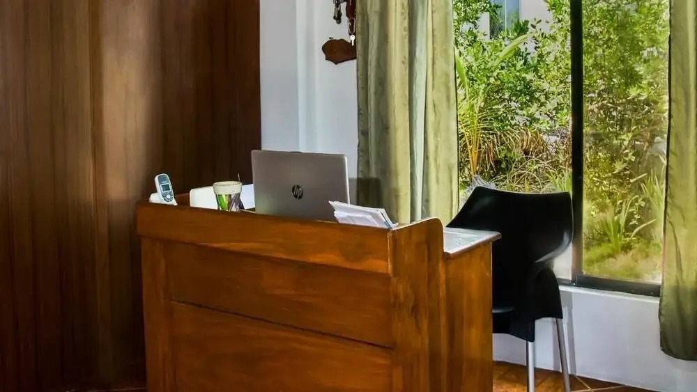 Hostal Muro De Las Lagrimas with high speed internet Starlink