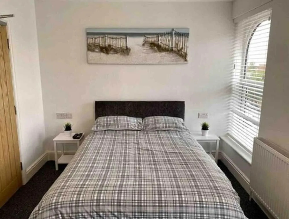 Hillcrest Studio Apartments