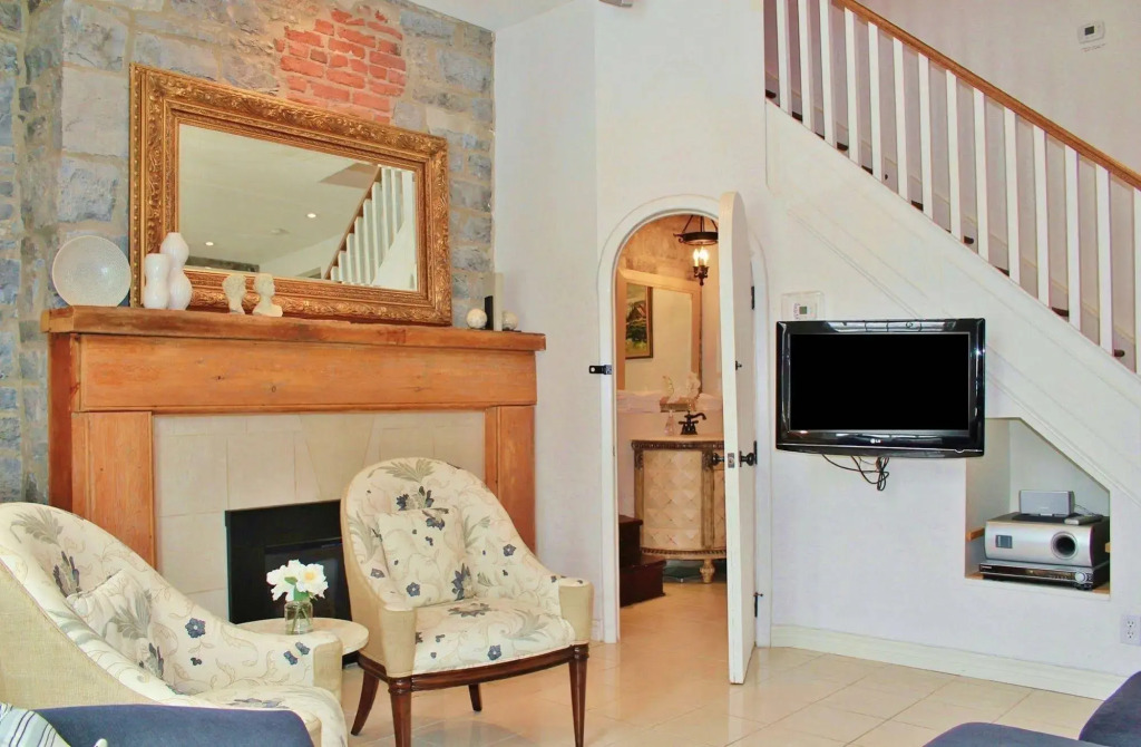 All Suites Whitney Manor
