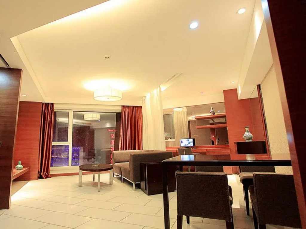 Dalian International Hotel