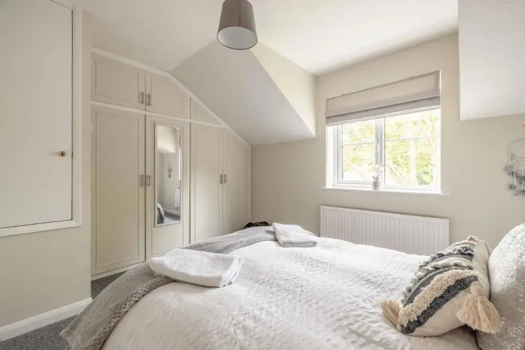Windsor Burnham Ascot Haven Sleeps 4