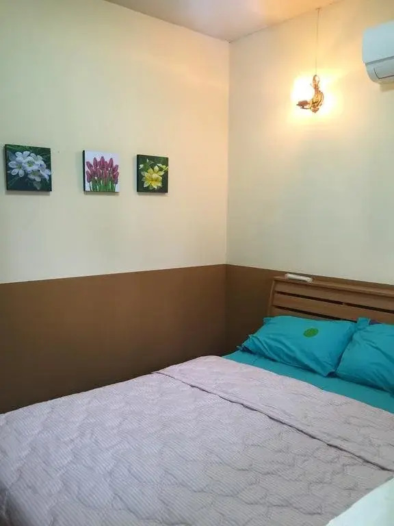More Hostel