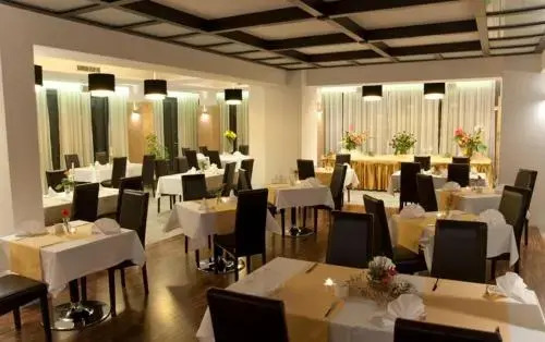 Hotel Vis A Vis