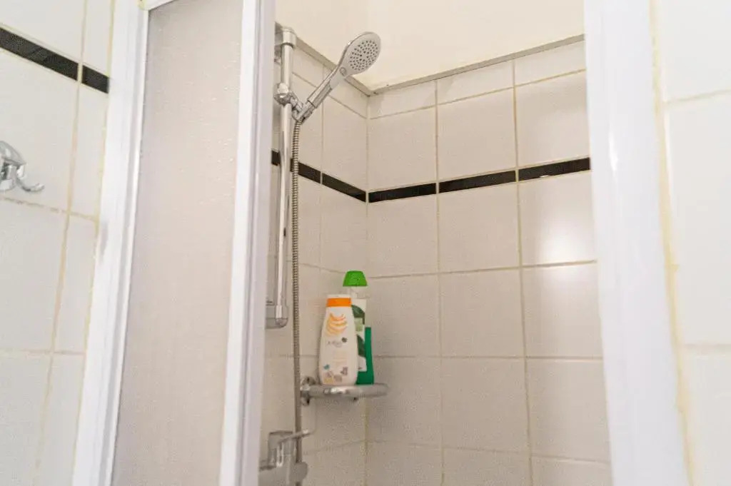 Comfy 2BR- Apartment near Wiener Stadthalle