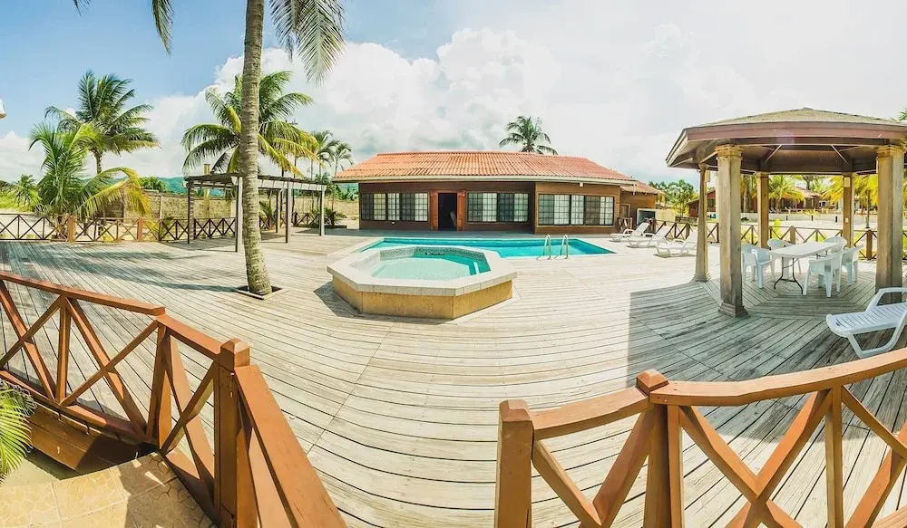 Tela Beach House 1