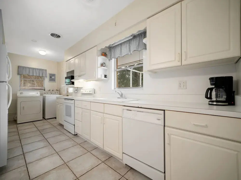 Harbor Paradise Home - Four Bedroom Home