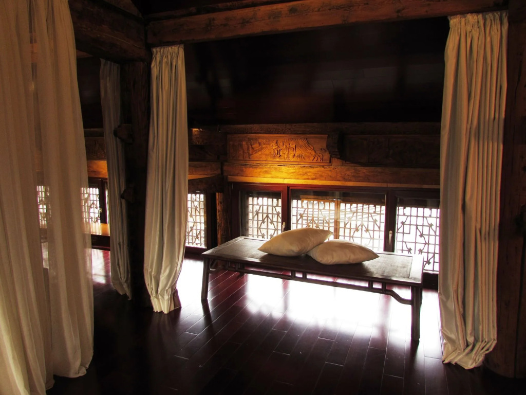 Jing's Residence