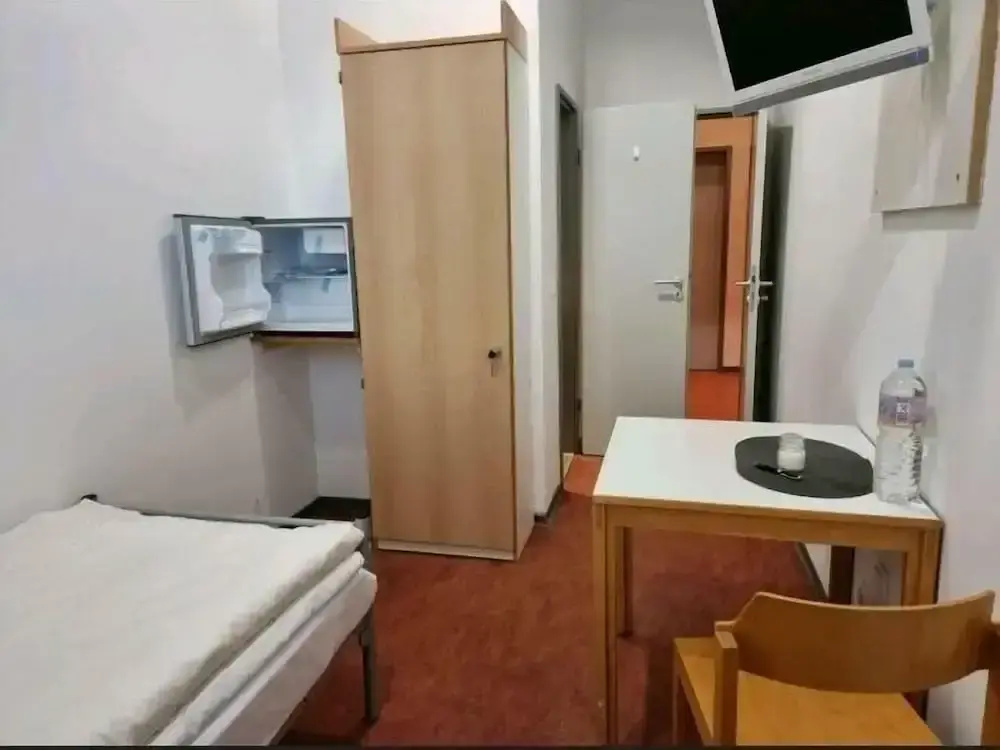 LaOla Living - Hostel