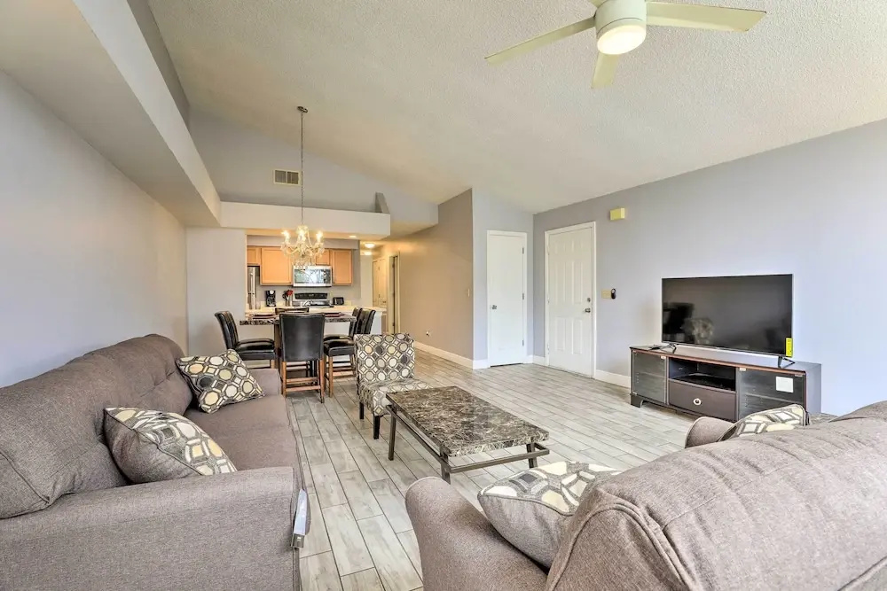 Laguna Bay Resort Condo ~ 8 Mi to Disney!
