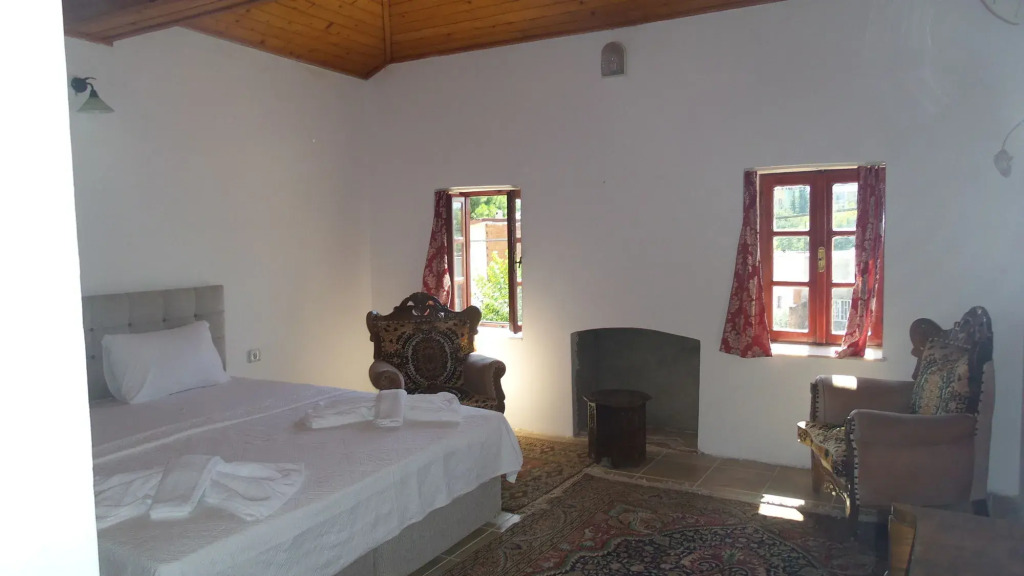 Ali Babas House