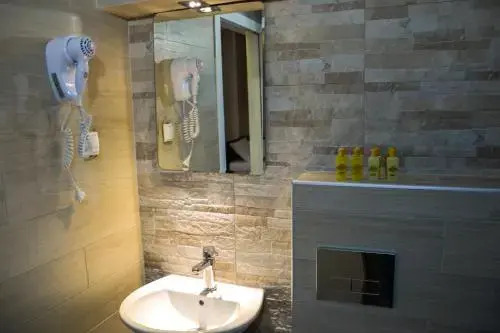 Di Angolo Apartments