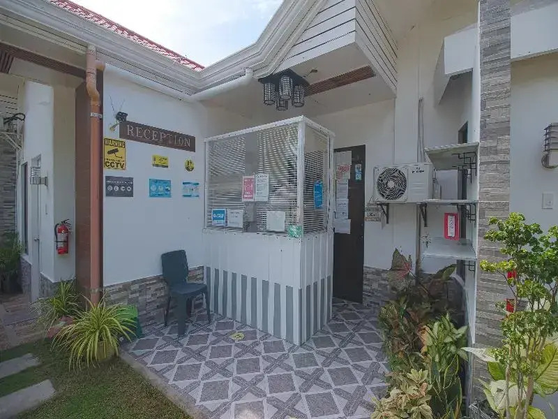 OYO 771 Darius' Residences (Vaccinated Staff)