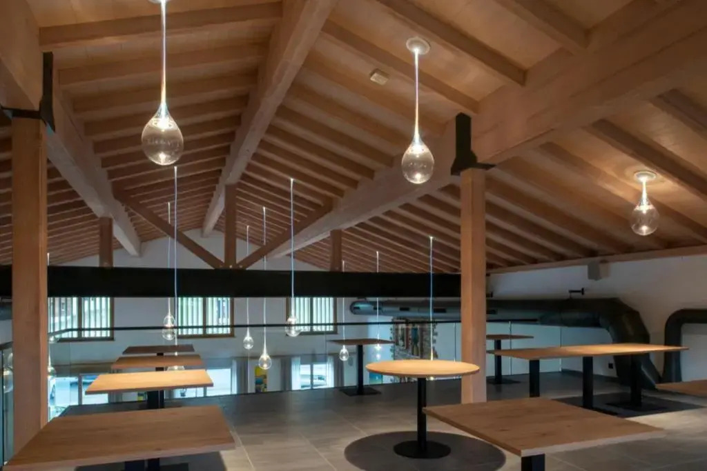 Boutique hôtel Corbetta & SPA - A 5 minutes de lautoroute A12 aux Paccots sur Montreux, profitez de la montagne et du lac Léman- LOFT FAMILIAL DISPONIBLE