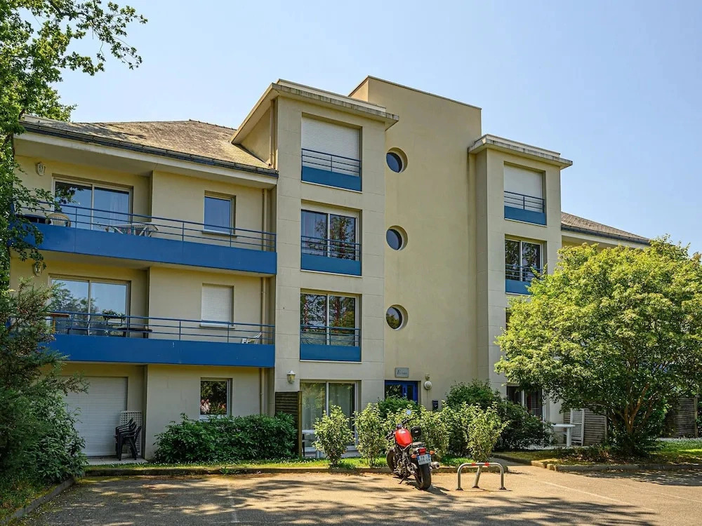 Cozy Apartment Stay Near Vannes