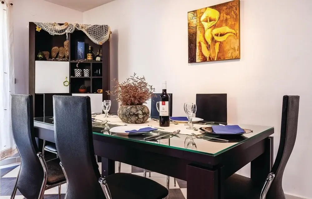 Amazing Home in Cizici With Wifi and 2 Bedrooms