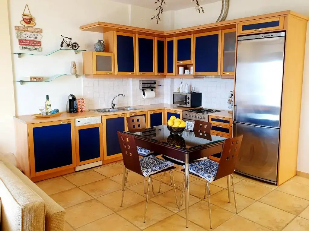 Derveni Seaside Apartments