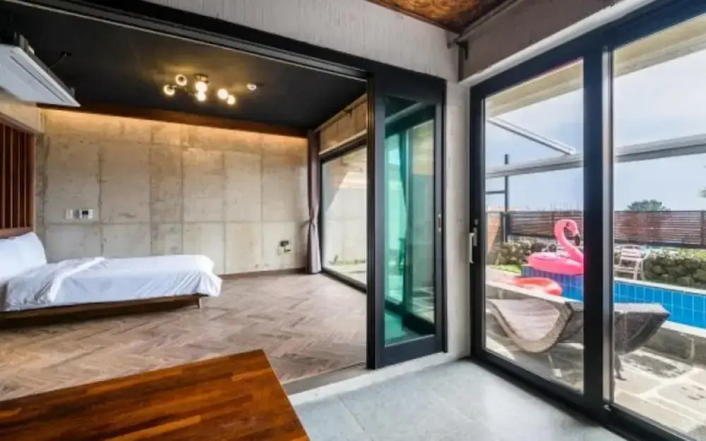 Seogwipo Who House Pool Villa