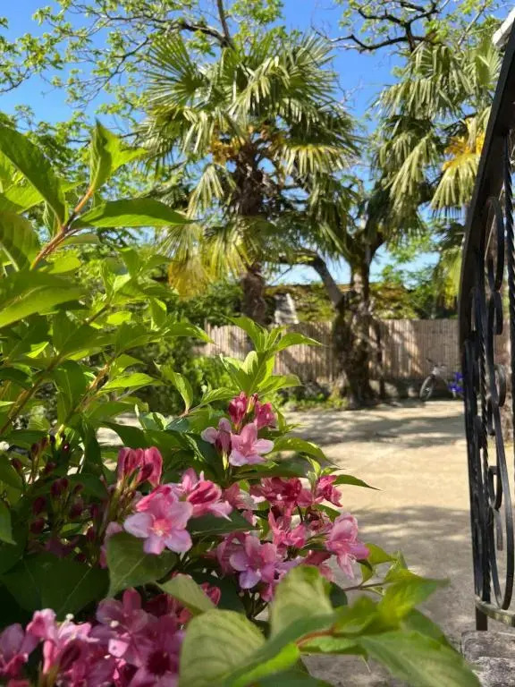 Ureki Beach Apartment