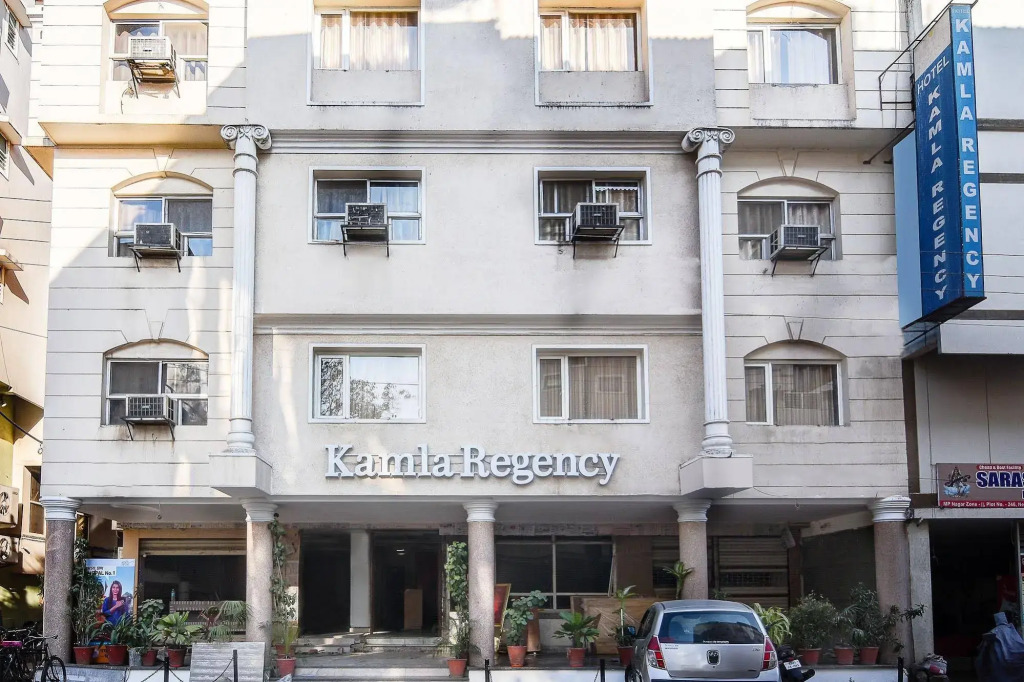 FabHotel Kamla Regency - Rani Kamlapati Station