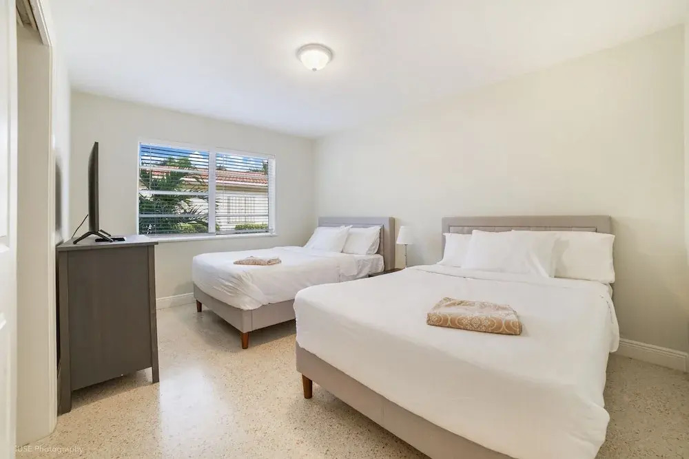Unique Luxurious House Bright and Airy 4 BDR
