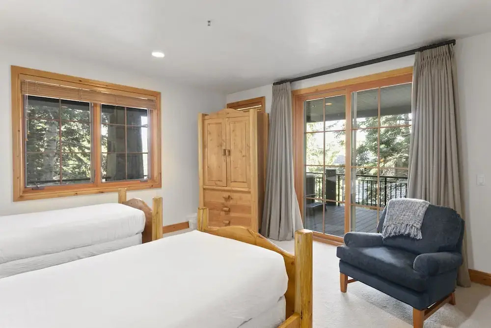 Bellemont Home at Deer Valley Resort - 6 Bedroom Home with Hot Tub #8 6 Home