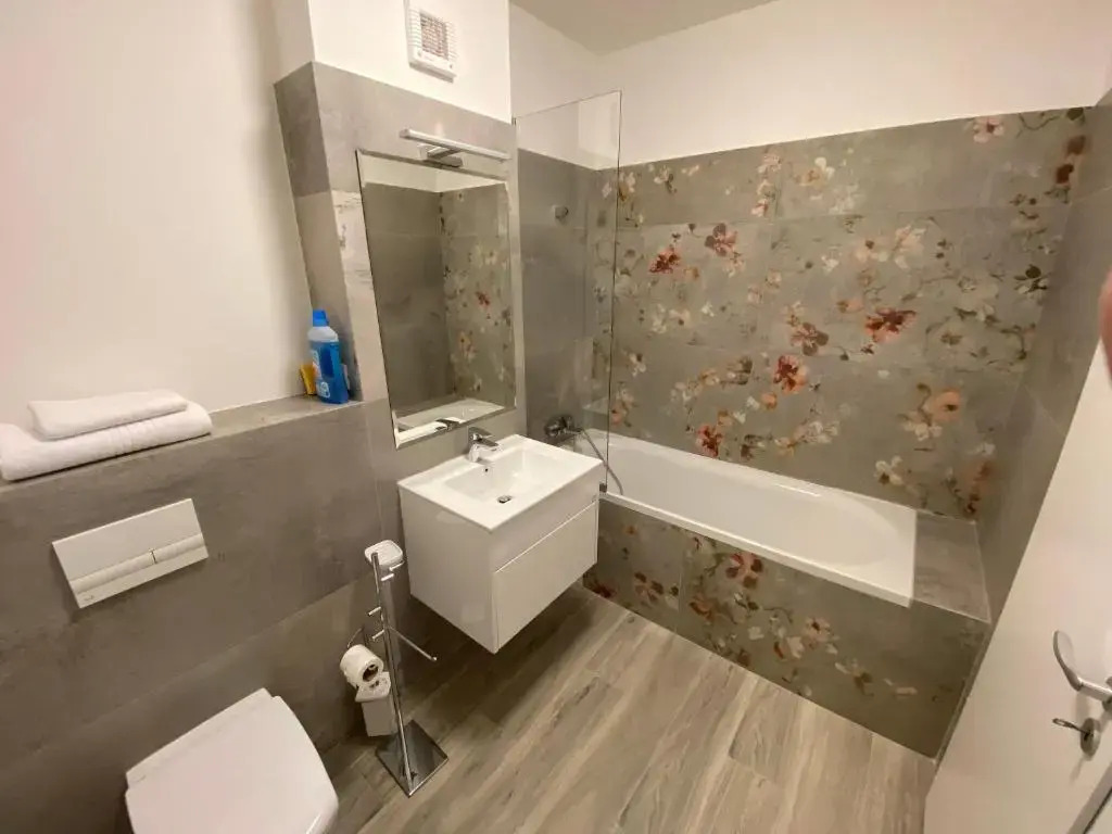 Mangalia Residence 1